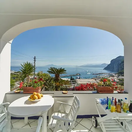 펜션 Chiara Marina Grande *