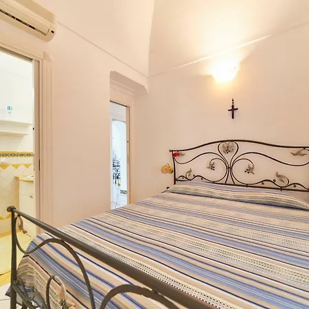 Chiara Marina Grande *