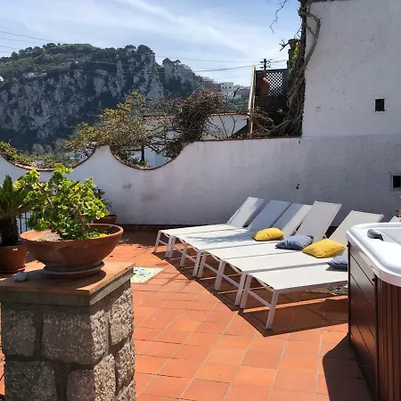 Chiara Marina Grande 펜션